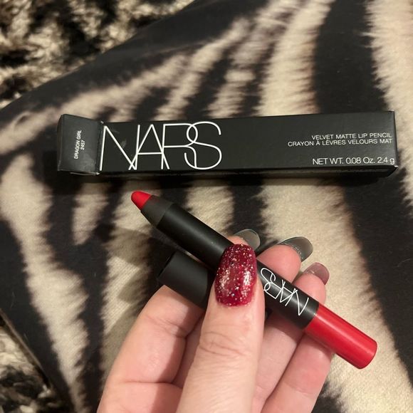 NARS Velvet Matte Lip Pencil. - Picture 7 of 7